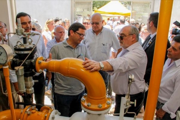 Inauguraron la estación de rebaje del Gasoducto de Curuzú