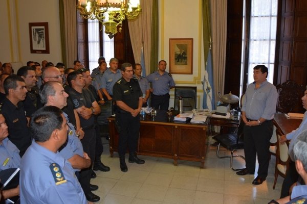 Reunión con jefes de comisarías y grupos especiales para profundizar la prevención del delito