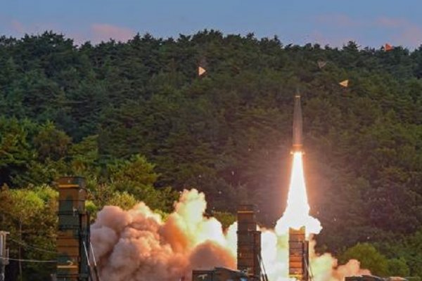 Corea del Norte dispara un nuevo misil balístico