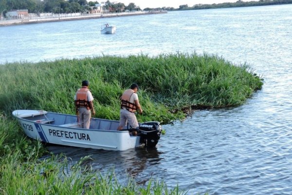 Prefectura busca a joven que se ahogó en el río Santa Lucía
