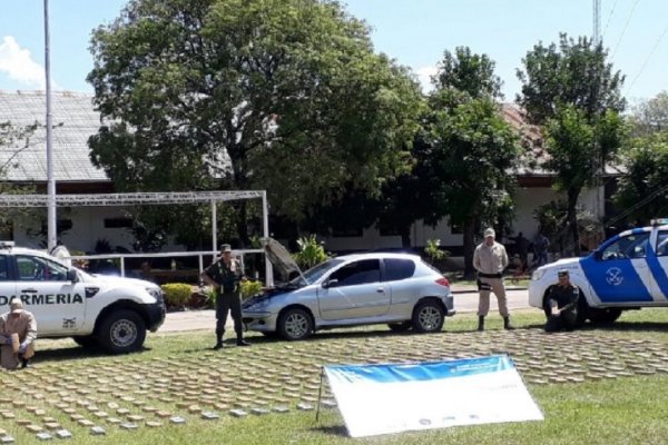 Incautan más de 500 kilos de marihuana en un automóvil