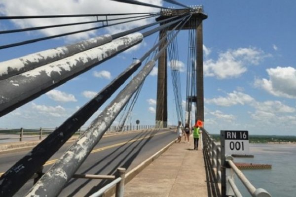 Buscan a una mujer que se arrojó desde el puente Chaco-Corrientes