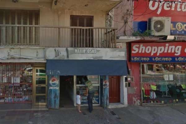 Investigan robo en un departamento frente a la plaza Vera
