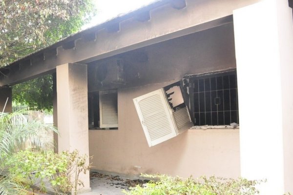 Los ministros Ortega y Moulia visitaron el edificio siniestrado del Hogar María de Nazareth