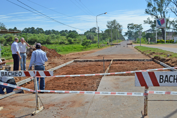 Construcción de cordón cuneta, bacheo, perfilado y ripiado en Libres