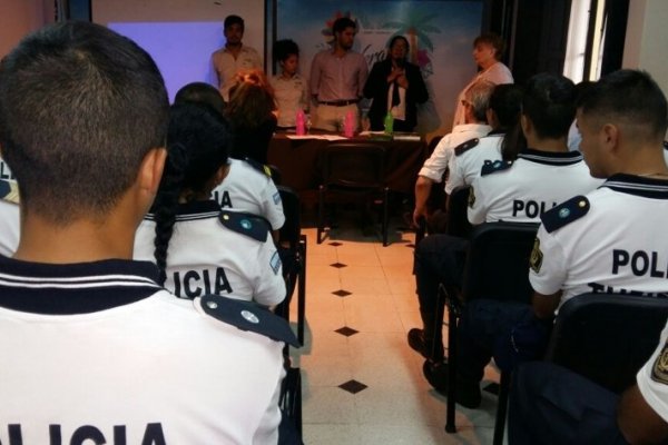 Gran convocatoria en la primera capacitación a la Policía Turística