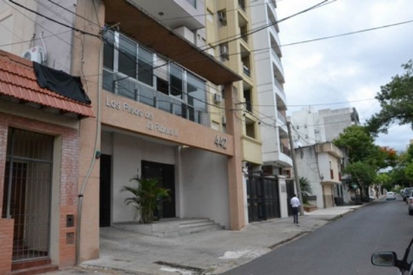 Robaron en tres departamentos del barrio Cambá Cuá