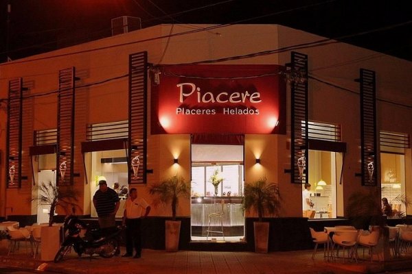 Robaron cerca de 13 mil pesos de la heladeria Piacere