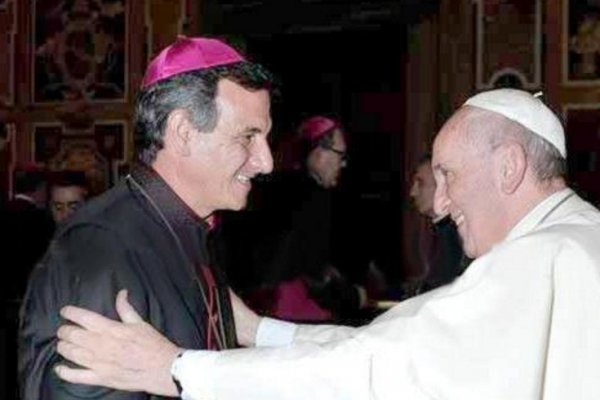 Monseñor Canecin transmitió el saludo del papa Francisco
