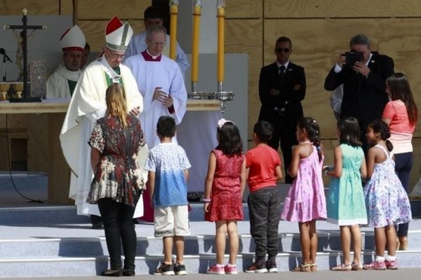El papa Francisco pide perdón en Chile por abusos