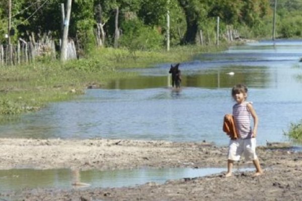 Inundación en San Luis del Palmar: Ocho familias continúan evacuadas tras las fuertes lluvias