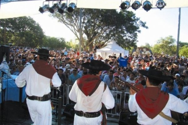 Suspenden la tercera jornada de la Bailanta Chamamecera en la Laguna Totora