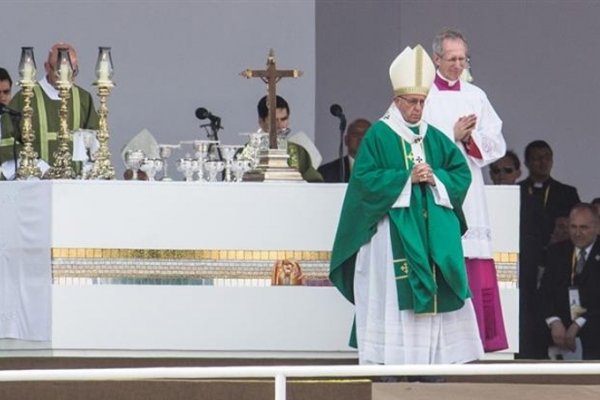 El Papa se despidió de Sudamérica con una misa ante más de un millón de personas en Perú