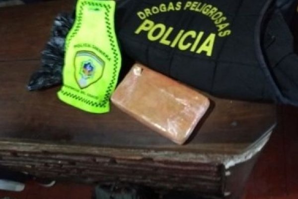 Detienen a un joven que escondía 2 kilos de marihuana entre sus piernas