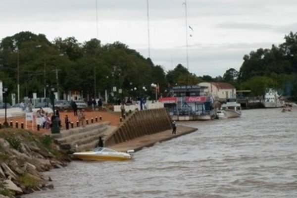 Goya entró en alerta por la crecida del Río Paraná