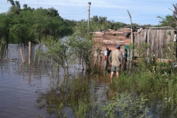 La crecida del Riachuelo hizo aumentar el número de evacuados en San Luis