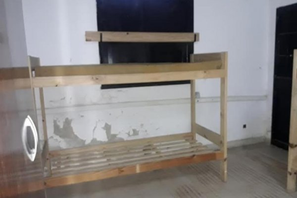 El albergue deportivo de Goya se encuentra abandonado y devastado