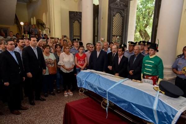 El Gobernador Valdés encabezó el Homenaje al Comisario Duarte
