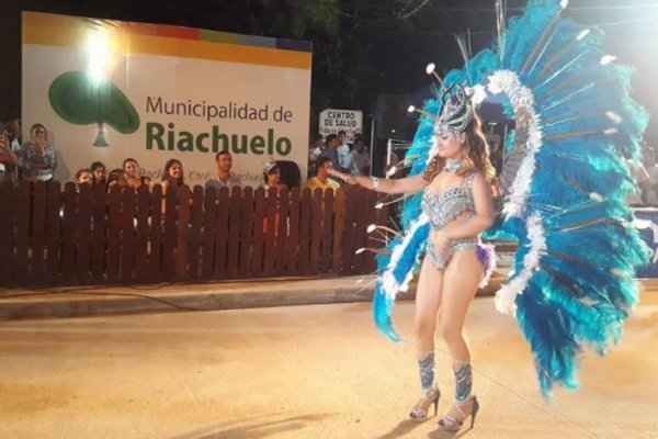 Se vive a pleno el carnaval este fin de semana en Riachuelo