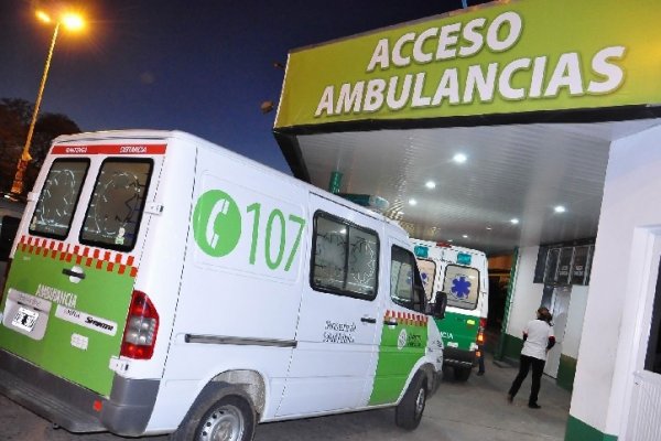 Dos muertes luego de que un auto chocara ante un camión