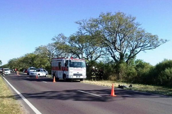 Goya: Un ciclista murió y otro está grave al ser embestidos por un vehículo que se dio a la fuga