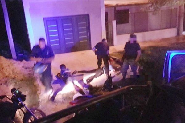Detienen a seguidores de grupos de cumbia por atacar a un patrullero