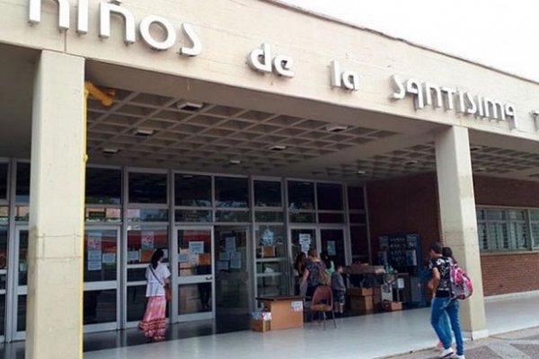 Internaron a una beba de seis meses por heridas graves y detuvieron a sus padres