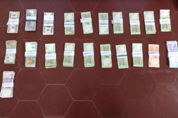 Corrientes: Gendarmería secuestró más de 200 mil pesos y 27 mil dólares sobre Ruta 14