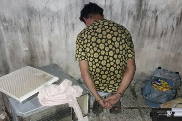 Persecución: Detuvieron a un joven con objetos robados de una vivienda