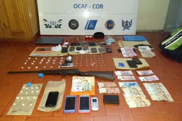La Policía realizó varios allanamientos para combatir el narcomenudeo en Corrientes
