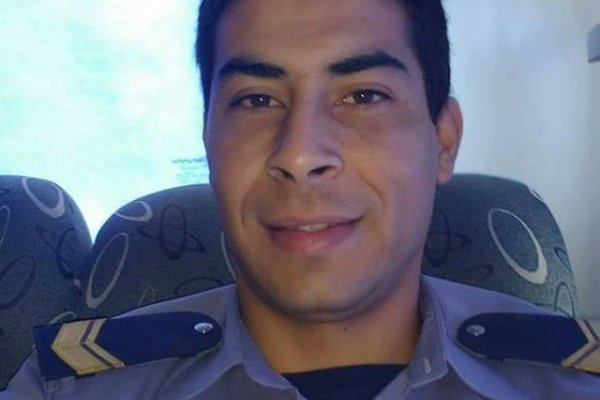 Cómo sigue la causa contra el policía detenido acusado de atacar a golpes a su pareja