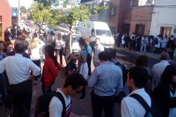 Amenaza de bomba y desalojo en la Facultad de Medicina