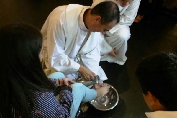 En la Basílica de Itatí se celebró la Misa de la Cena del Señor