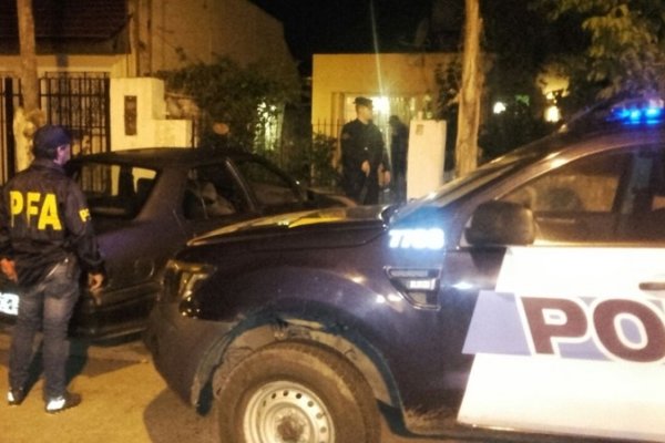 Cayeron tres integrantes de una familia que captaba menores a través de redes sociales