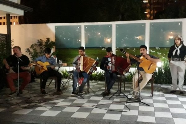 Casa del Iberá: Presentación de la Fiesta del Peón Rural