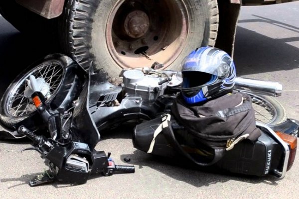 Motociclista murió al ser embestido por un camión en Ruta N° 5