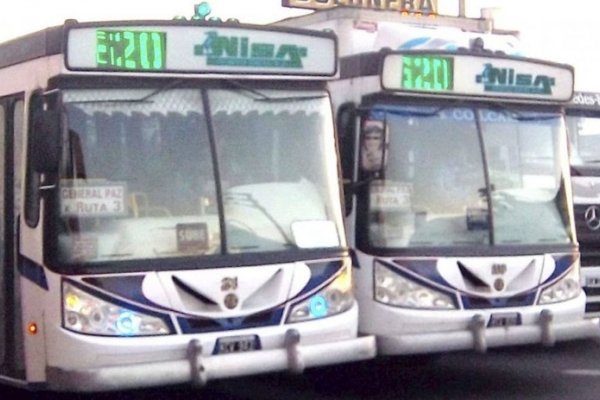Continúa el paro de colectivos tras el asesinato del chofer correntino