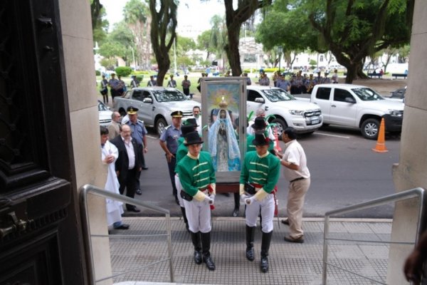 Policías honraron a la protectora de la fuerza y patrona de Corrientes