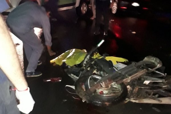 Corrientes: un motociclista murió tras chocar de frente contra una camioneta en Ruta Nº 5