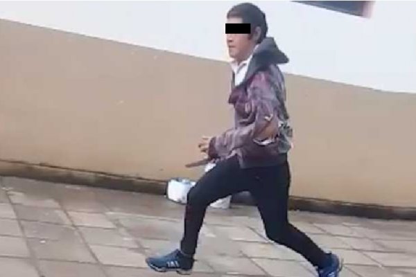 Perugorría: alumno hirió a dos compañeros con un cuchillo en el patio de la escuela