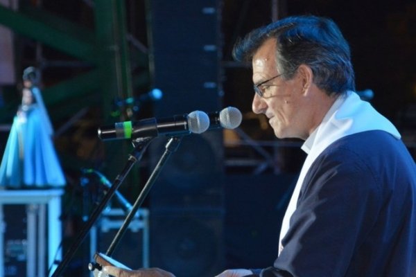 Monseñor Adolfo Canecin bendijo la fiesta Nacional del Surubí