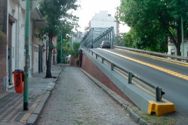 Quedate quieta, no digas nada: abusaron de una nena de 13 años en pleno Colegiales