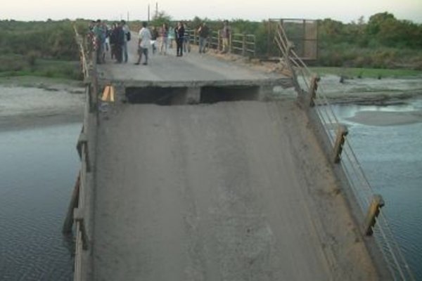 Demoras de obras definitivas sobre el arroyo Guazú
