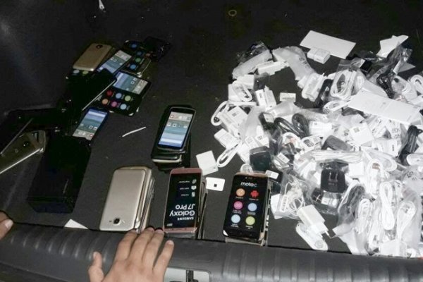 Gendarmería secuestró teléfonos celulares y cámaras digitales de contrabando en Corrientes