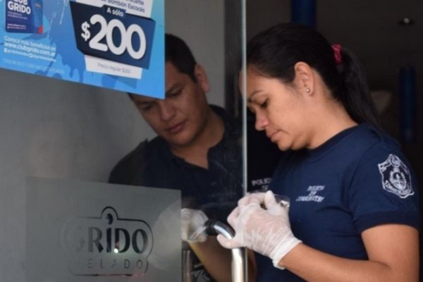 Robaron en una heladería céntrica