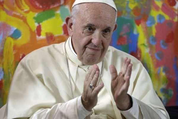 El Papa convoca a los obispos chilenos para una severa reprimenda por cubrir abusos sexuales