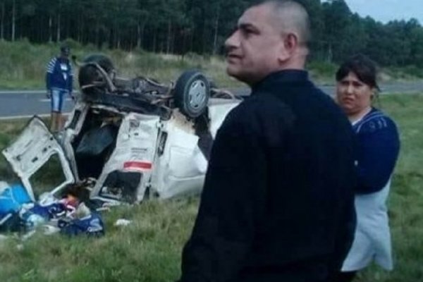 Paso de los Libres: tres muertos y dos heridos tras choque frontal entre un camión y una combi