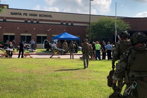 Tiroteo en una escuela de Texas: hay al menos ocho muertos