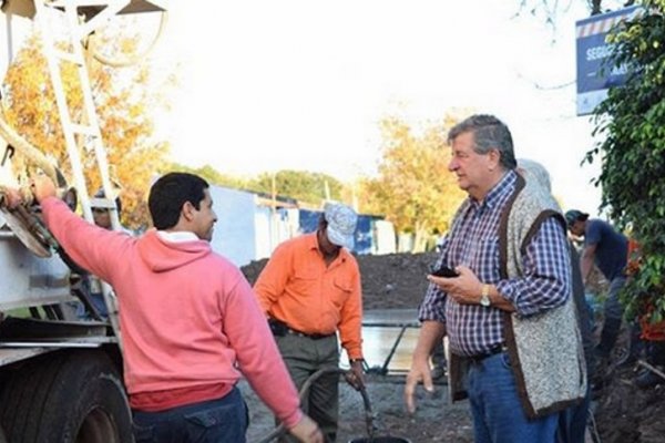 Mercedes sigue gestionando y construyendo