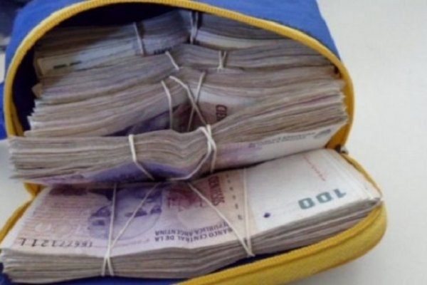 Curuzú: jóvenes hallaron 8 mil pesos y lo devolvieron